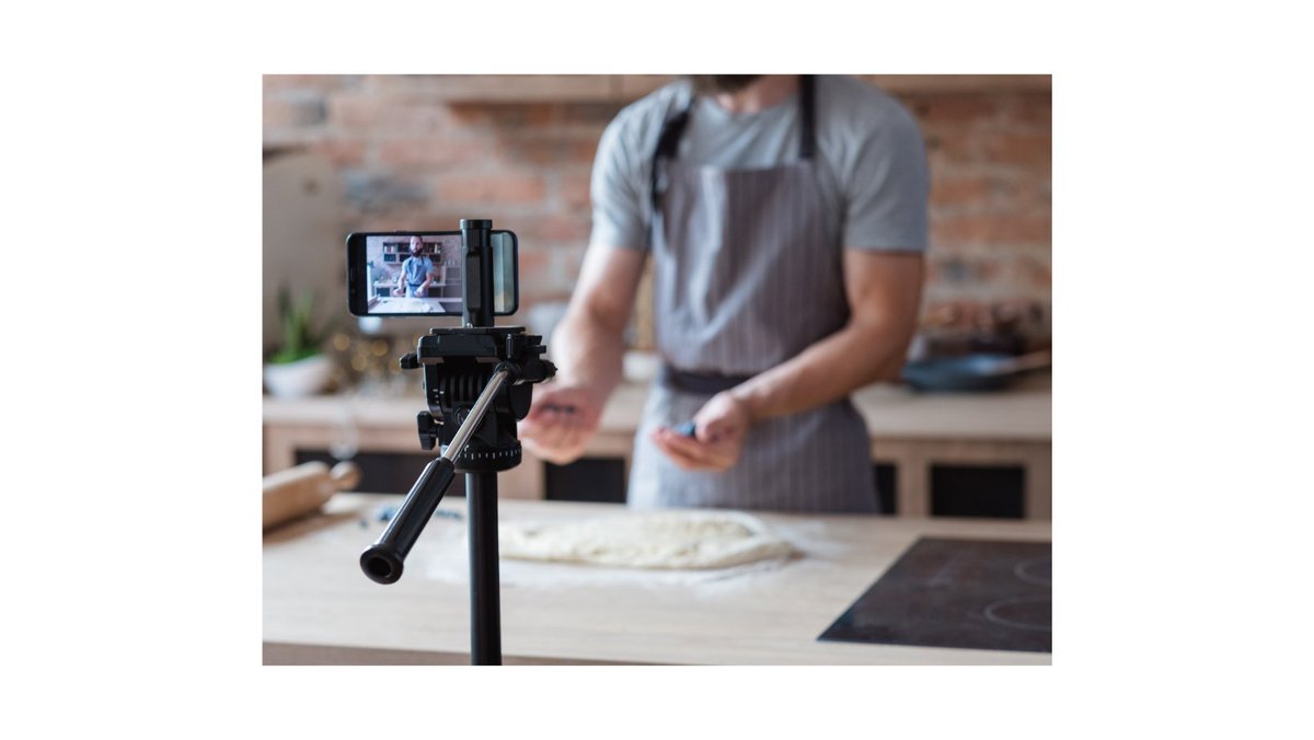 JohnBorsaPhoto's tweet photo. 💡🎥 🎬 I'm teaching a DIY Video Bootcamp at @ub_cel in late March &amp; early April!
Learn to create, edit and post great videos to your company's social media pages using a cellphone, simple equipment and readily available online tools.
Register: https://t.co/fiMTB3lEQt https://t.co/XVV2KYihH6