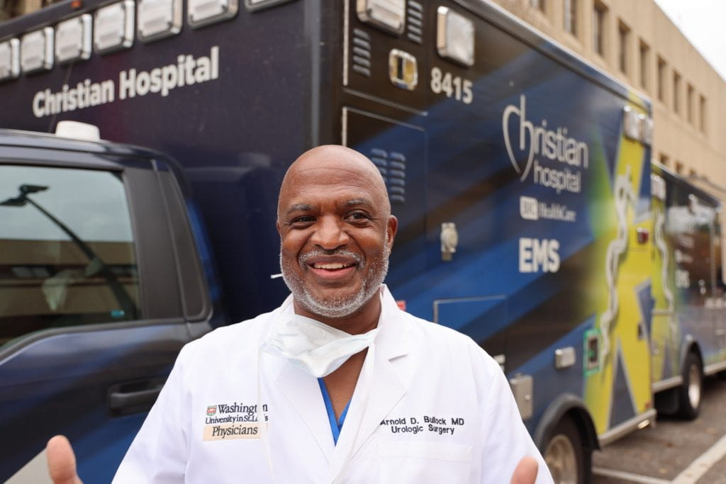WashU_Uro's tweet photo. #WashUUrology's Arnold Bullock, MD, is not only a leader in men's health at @Christian_Hosp, he also educates the public on the importance of cancer screenings. Learn more about his work with #PECaD: https://t.co/ln8C19fPKP https://t.co/pa4gp9pOyt