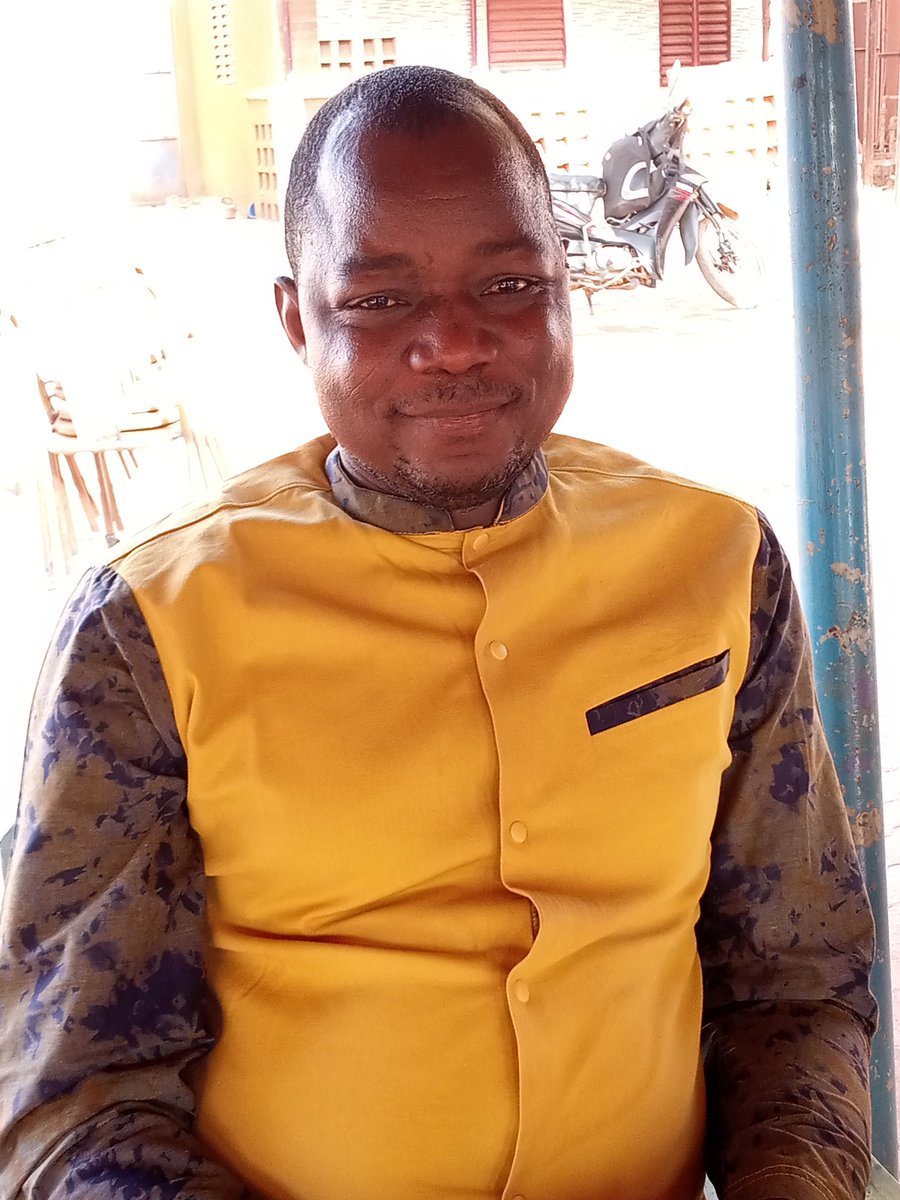 KaboreMilda's tweet photo. La dépravation des mœurs, la mauvaise compagnie,la recherche du gain facile,la démission de l'autorité parentale sont entre autres les causes des grossesses précoces en milieu scolaire.
Issaka Tiendrebeogo /administrateur des affaires sociales
@UNFPABF @pmediacenterbf @UNICEF https://t.co/aAxv0Zaapw