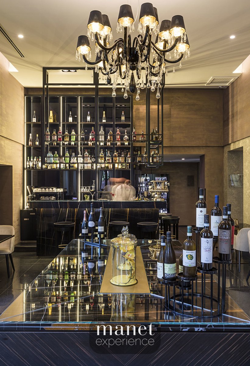 Official_Manet's tweet photo. Modern, exclusive, comfortable, elegant and welcoming: this is how we define the Venice Times Hotel, a charming accommodation facility in Venice that has chosen Manet for its guests!
.
#manetmobile #manetexperience #venice #hotel #digitalconcierge
@MoodHotels https://t.co/d98ip7N5xJ