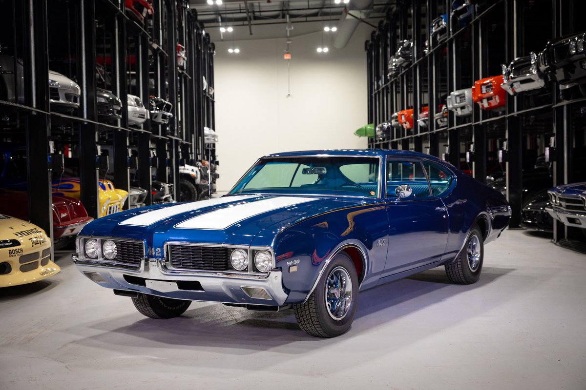 New inventory alert! 🚨 Tap the link in our bio for more info on these beauties #Corvette #Oldsmobile442