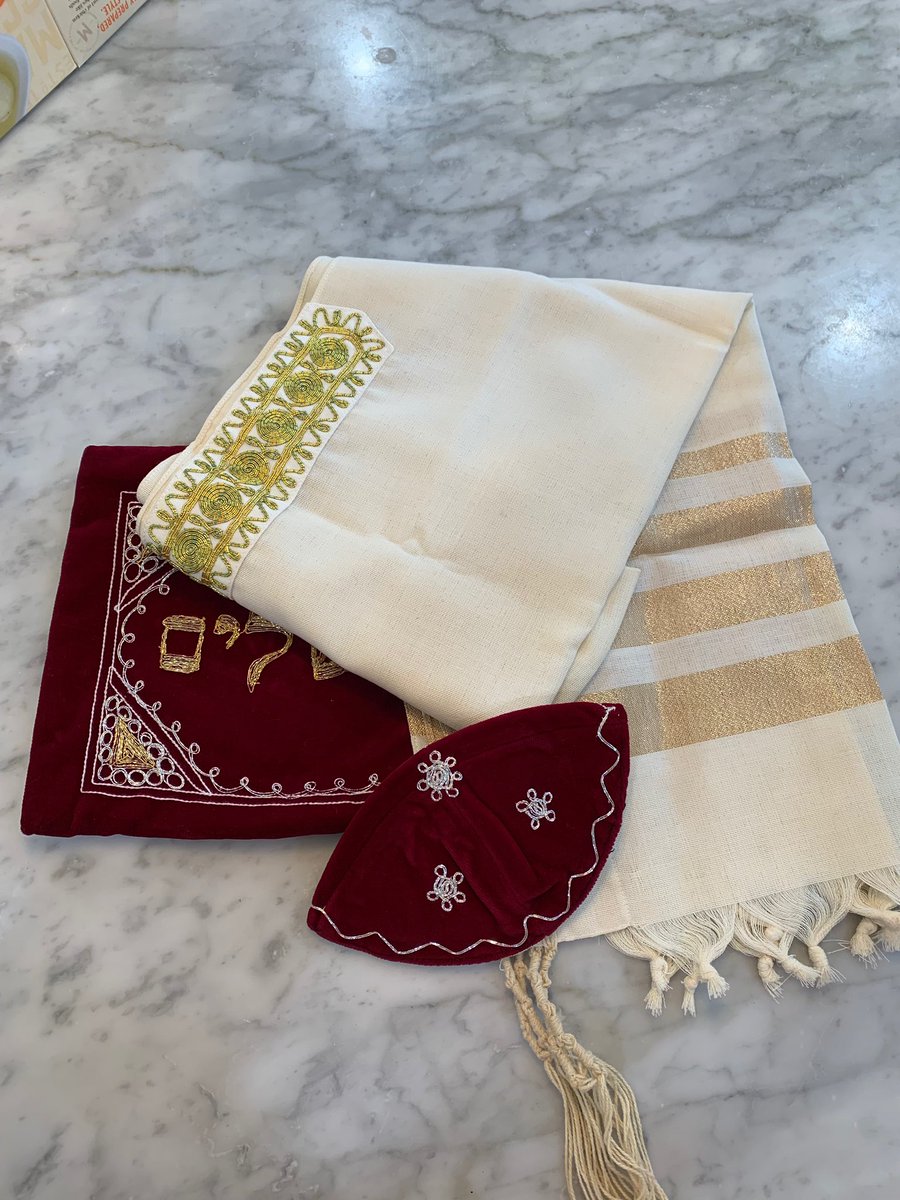 Greg Kahn tweet media