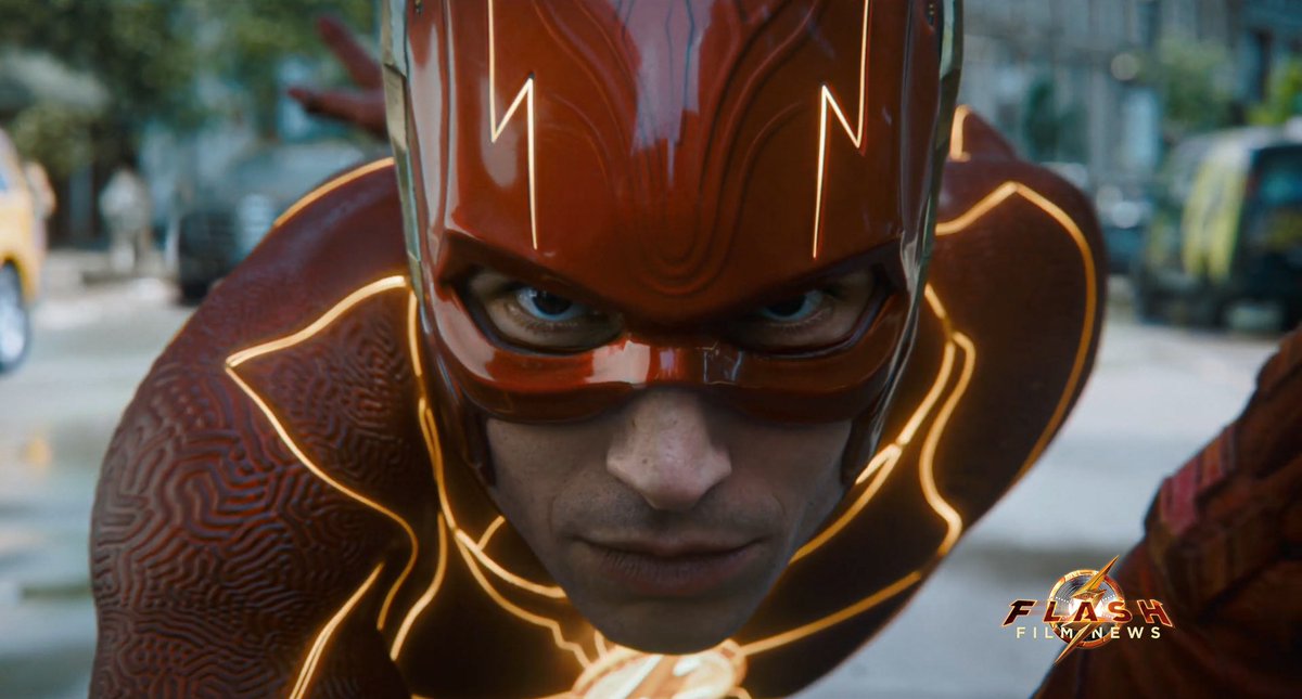 DCFilmNews's tweet photo. THE FLASH SUIT LOOKS AMAZING⚡️
#TheFlash #DCHeroes https://t.co/tgT1O3QV1P