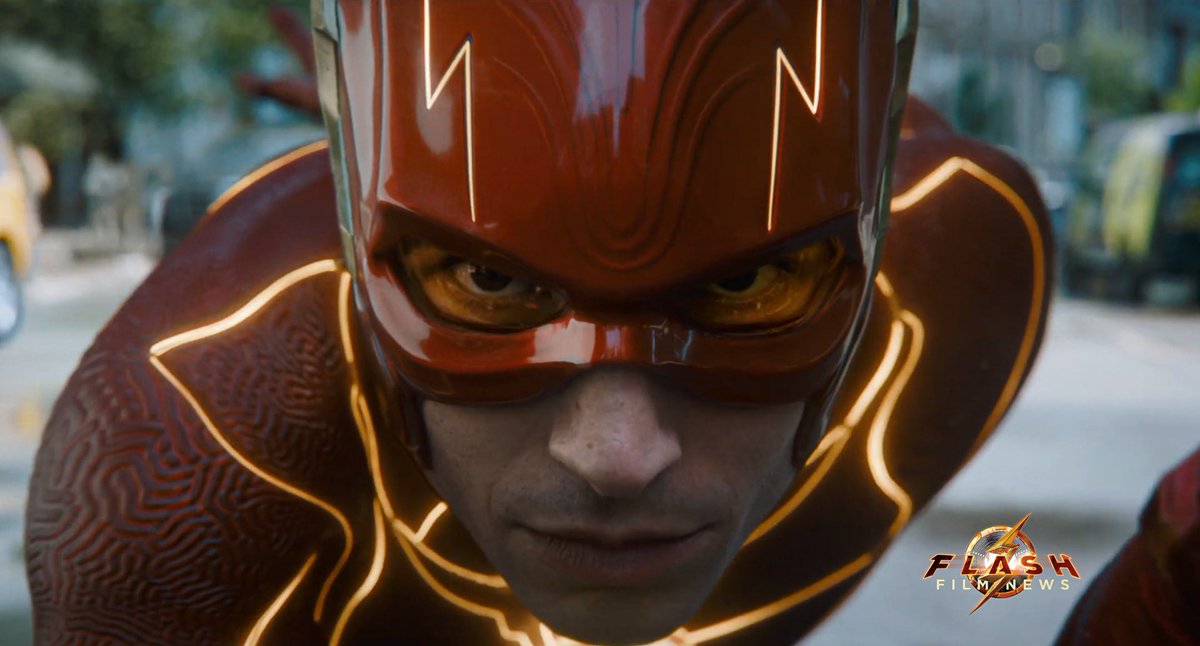 DCFilmNews's tweet photo. THE FLASH SUIT LOOKS AMAZING⚡️
#TheFlash #DCHeroes https://t.co/tgT1O3QV1P