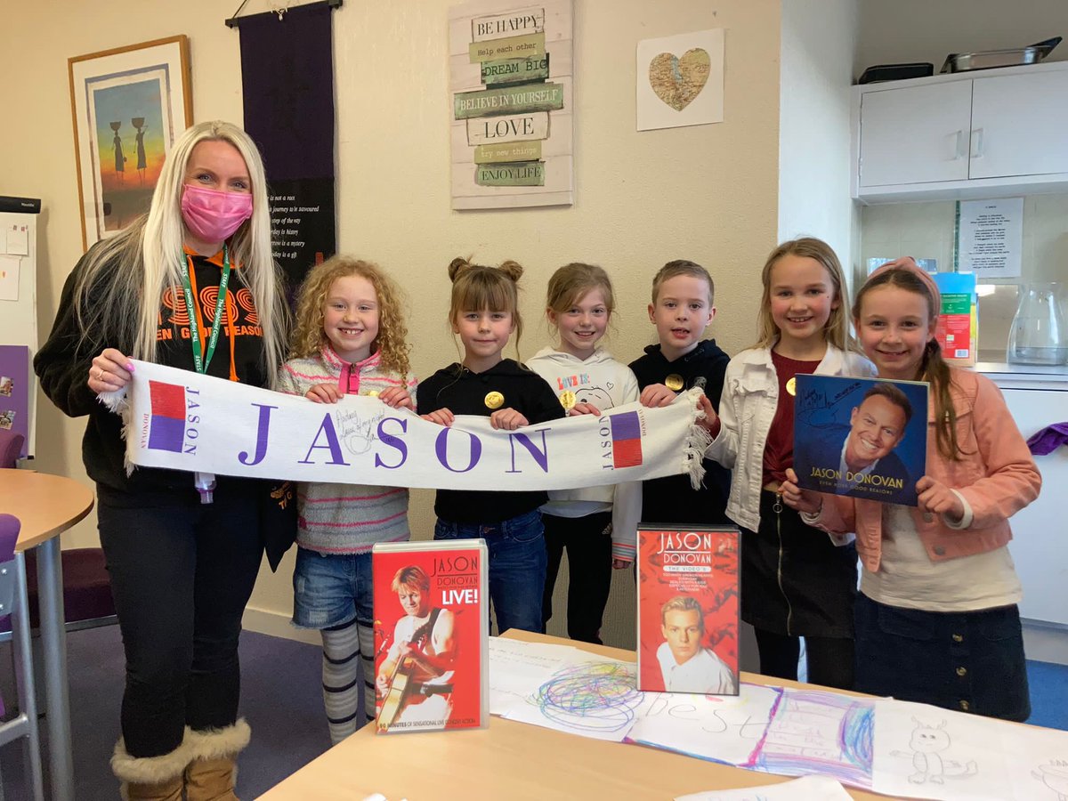 LochardilPS's tweet photo. Well done to our unikids #RRSA today organising our whole school #dresstoexpress as part of @Place2Be #ChildrensMentalHealthWeek 👏🏻Loved rocking my @JDonOfficial memorabilia #happy when my wee stars ⭐️ came to check in &chat about #wellbeing #Fridayboost #nextgenerationoffans https://t.co/hdT20cTzgP