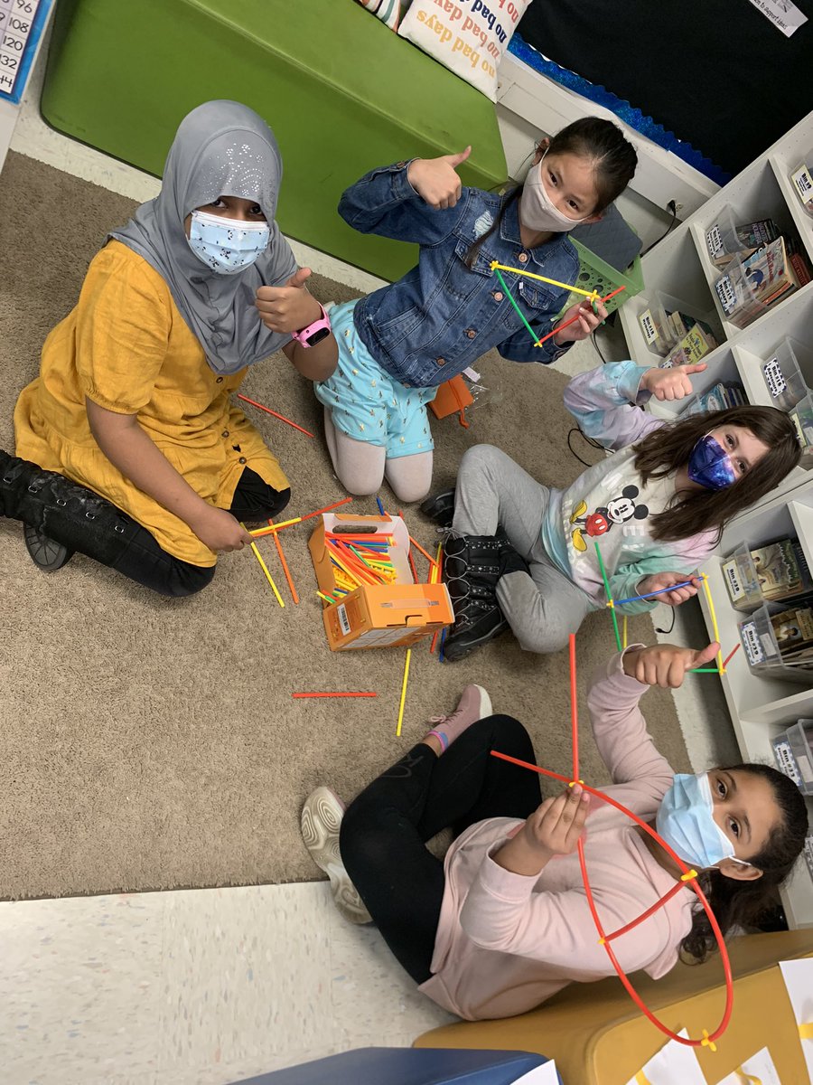 Sar_Hampton_'s tweet photo. A HUGE thank you to @Nikki_Tammaru , the best principal ever, for ordering us indoor recess STEM activities! “These are soooo much fun!” We are so grateful for you! @Skokie735 #indoorrecessfun https://t.co/3ALdPKFiku