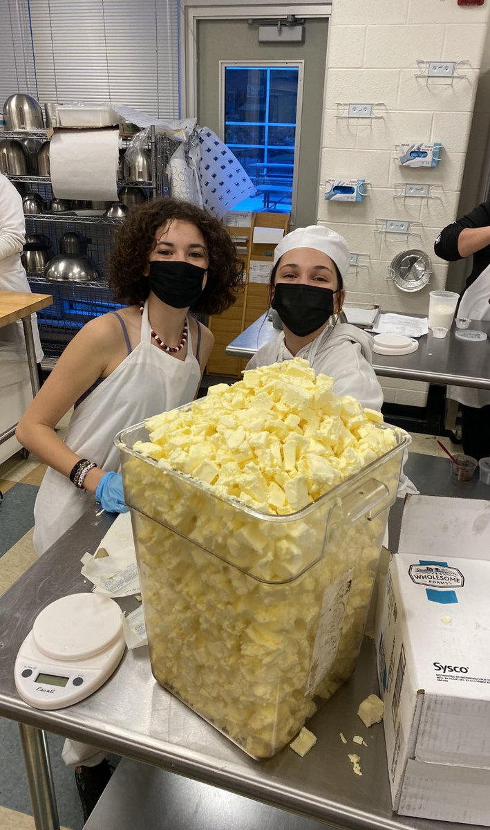 WISDDirCTE's tweet image. When we bake, we use butter. Quantity varies… #Culinary #IntroToBaking