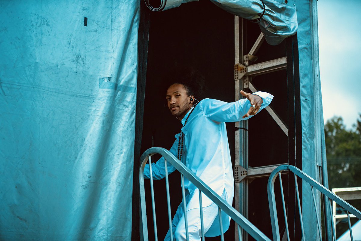 Stepping into the weekend like the one-and-only Max Barnes-Davy 🙌