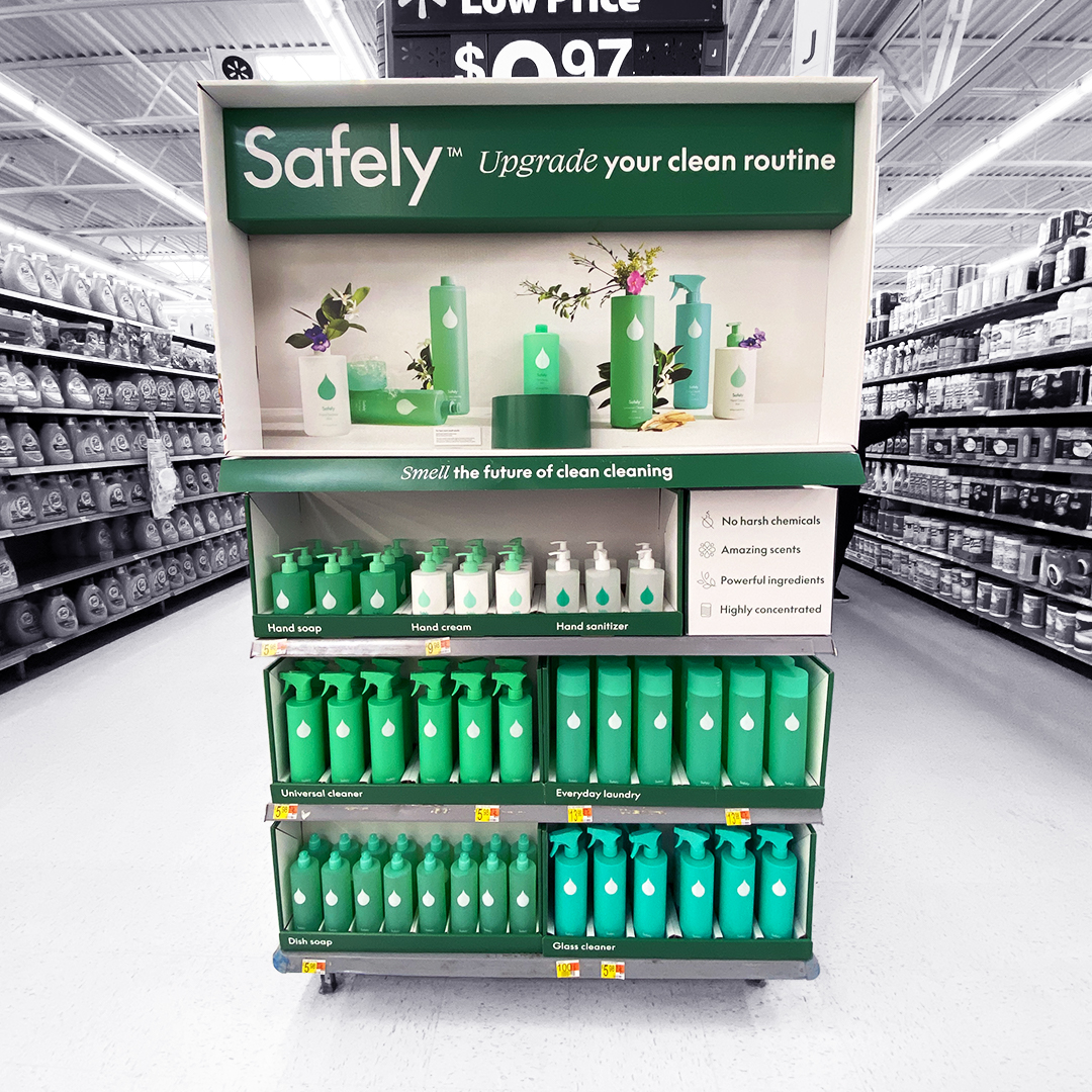 Insignia_inc's tweet image. Clean ingredients. Clean display. Amazing smells. It just makes scents.

#getsafely #walmart #safelyxwalmart #design #merchandising