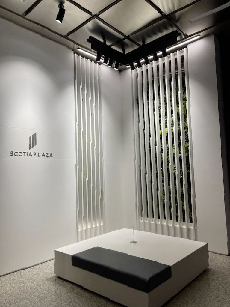 GroupNedlaw's tweet image. We recently completed this stunning project for our clients at #ScotiaPlaza. Located in the lobby of this #Toronto skyscraper in the financial district. These stylish #biofilters feature a sleek fin design adding a clean and modern touch to this luxurious space.