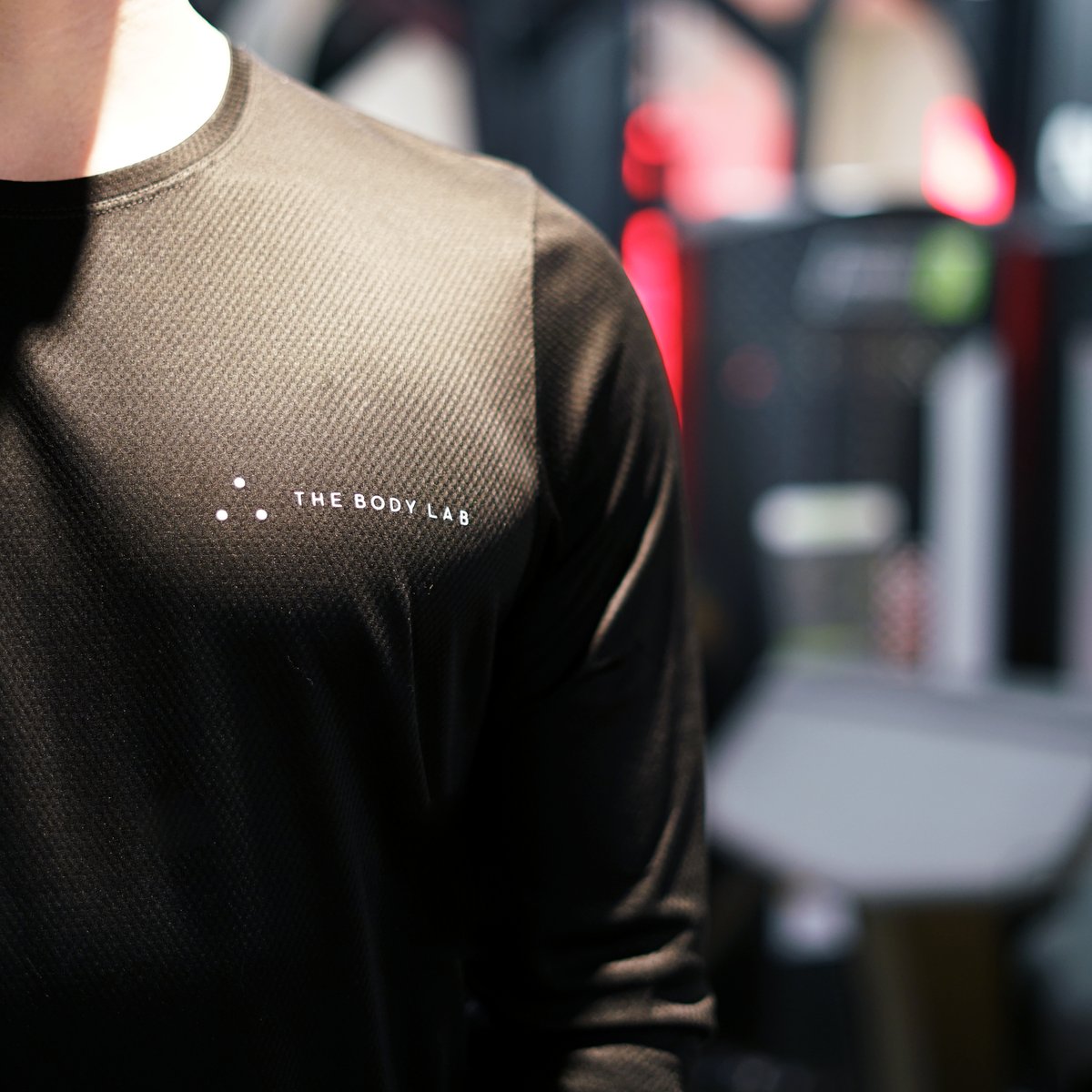 Personal Training

Each member's journey starts with a 360° fitness assessment and a full-body 3D scan. Each plays a vital role in capturing every essential detail about your body.