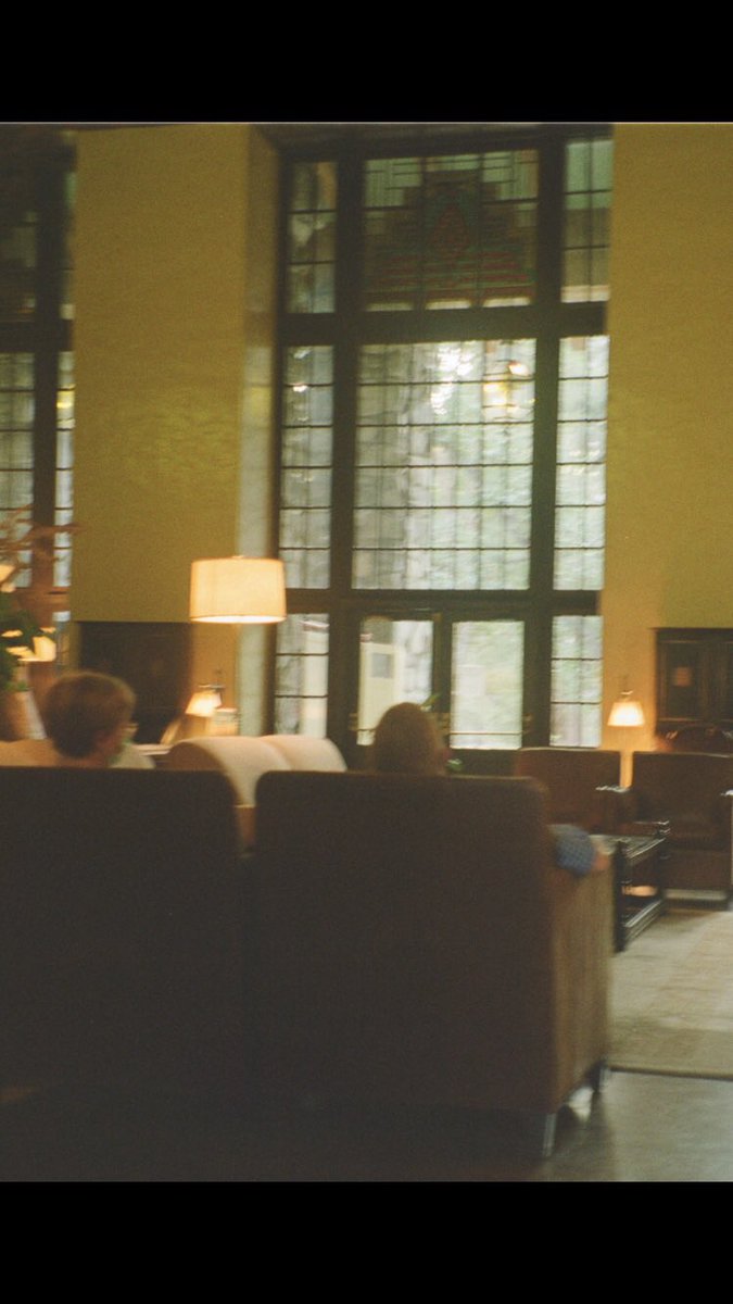 Cody_Manning's tweet photo. #cinestill800t #35mmfilm #35mm https://t.co/KC9Y1yZljO