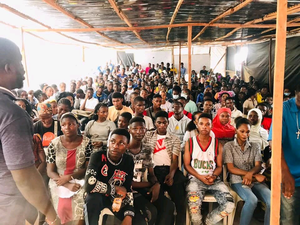 Today 11th February 2022, being the first day for the registration of the ATA - EI 2022 free JAMB form for Ifako Ijaiye 01 Residents, the turn out of youths willing to further their Eductaion was very impressive. linkedin.com/posts/activity…

#education #youthempowerment