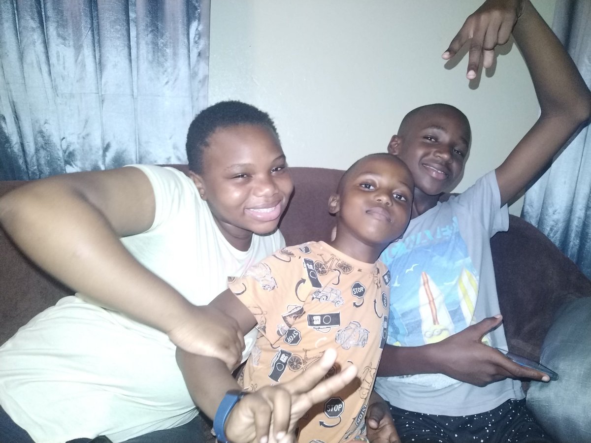 Msekistooooo's tweet photo. #UrChannelO Nizooo, Iyana, Othies and Ntaras approves👌💪👏👌💪👏#Pakamisa https://t.co/6h1h561rHk