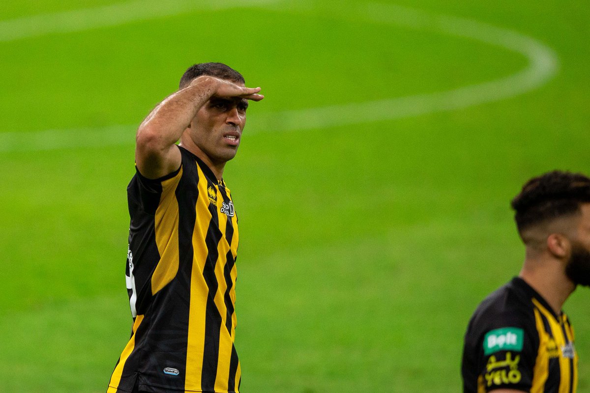 ahmad2man's tweet photo. قياساً على الطرد وضربة الجزاء اعتقد أن #النصر خسر بشرف من #الاتحاد 

#دوري_محمد_بن_سلمان_للمحترفين https://t.co/GEfEgkuq9Y