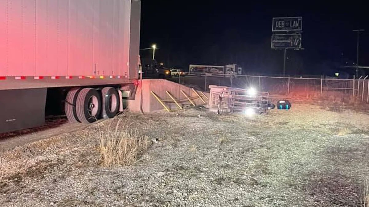 Operator Rescued After Being Pinned Under a Forklift

Friday morning, Knox County Rescue and Rural Metro Fire units were called after a #forklift operator was reported pinned underneath a forklift that had turned over.

More https://t.co/7HV4oYuLD9 #forkliftsafety https://t.co/YkSnXPaac8