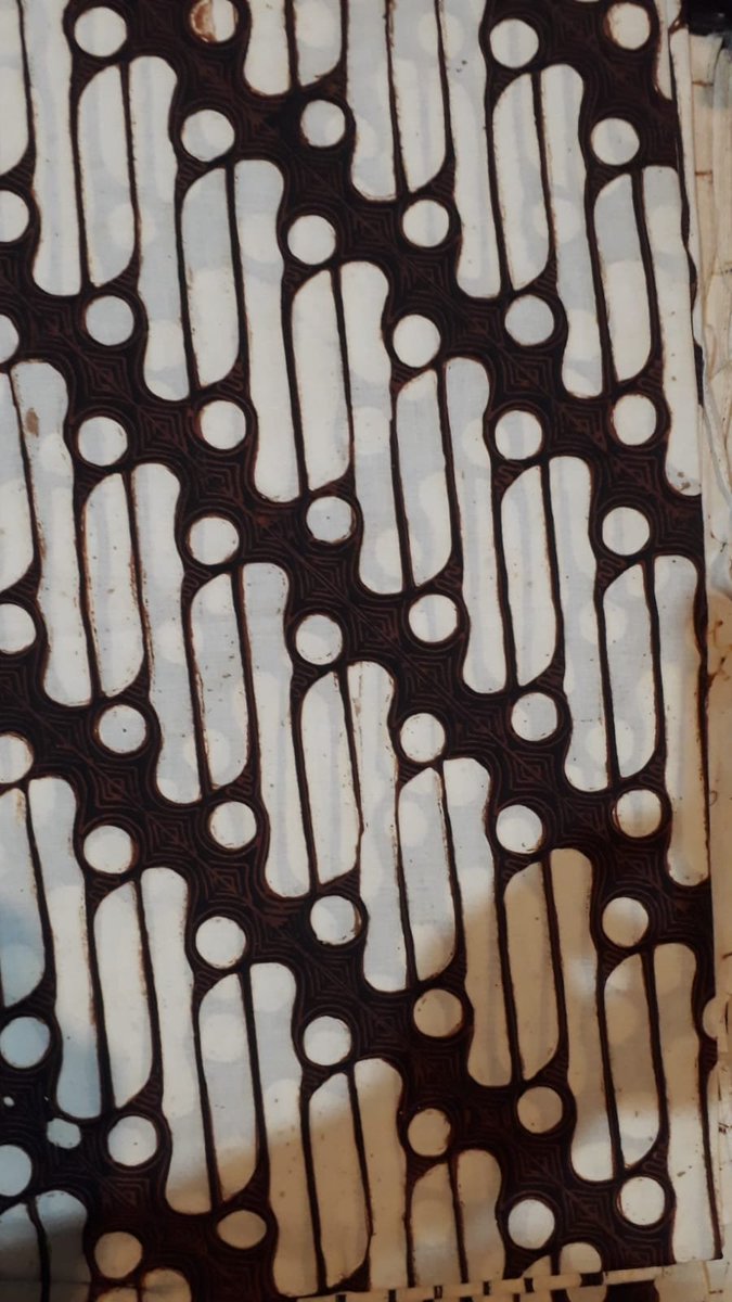 BatikRawi's tweet photo. Kain jarik batik cap parang Barong sogan Jogja #kainbatikcap #kainsogan #soganjogja https://t.co/caIjjlQg8A