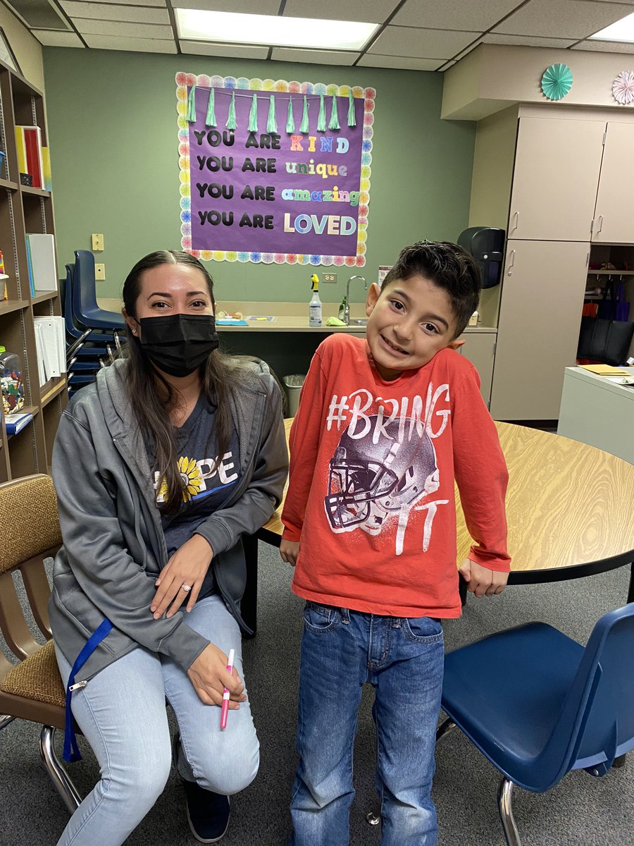 Thank you Mrs. Canchola for being the best counselor and supporting our #AndersenAstronauts  We ❤️ you and thank you for everything you do for us <a href="/ChandlerUnified/">Chandler Unified School District</a> <a href="/ChandlerEdFound/">Chandler Education Foundation</a>