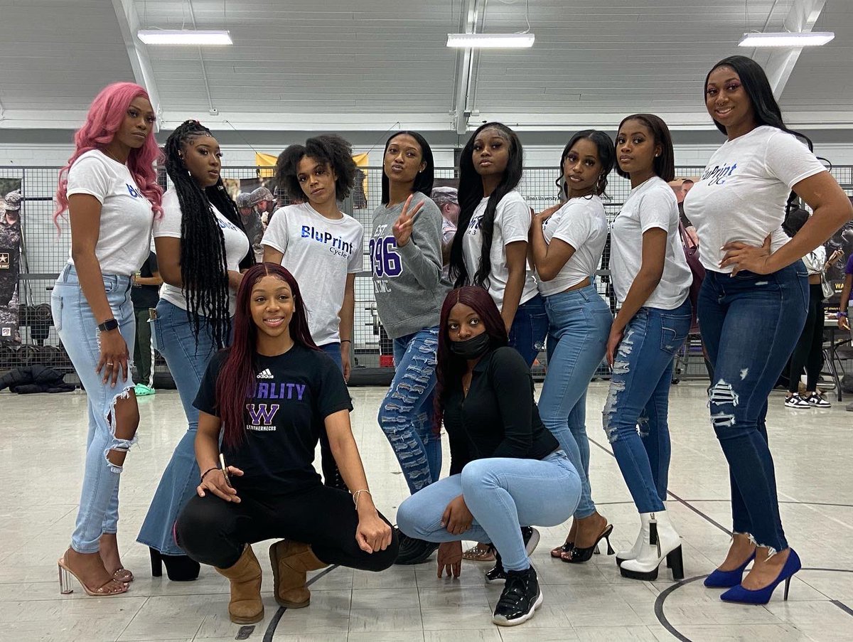 BluPrint Models tweet media