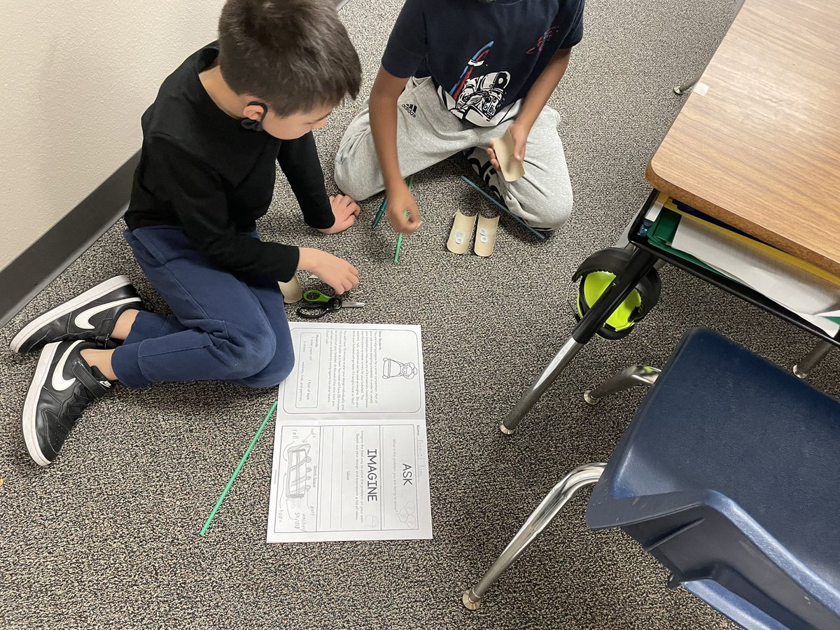 KoesterMrs's tweet photo. Combining current events, reading, math, and science to create these bobsleds! #ParksideDreamTeam @Parkside_ES https://t.co/jO62anW1tG