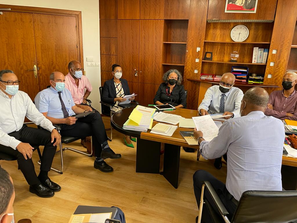 Rencontre fructueuse entre le Président de la <a href="/CTM_Martinique/">CTM</a>, <a href="/PhilippeJock/">Philippe Jock</a> et les élus de la <a href="/CCIMartinique/">CCI Martinique</a>. Relance économique, #Emplois, #formation, accompagnement des entreprises et coopération caribéenne... plusieurs pistes de partenariats ont été envisagées.