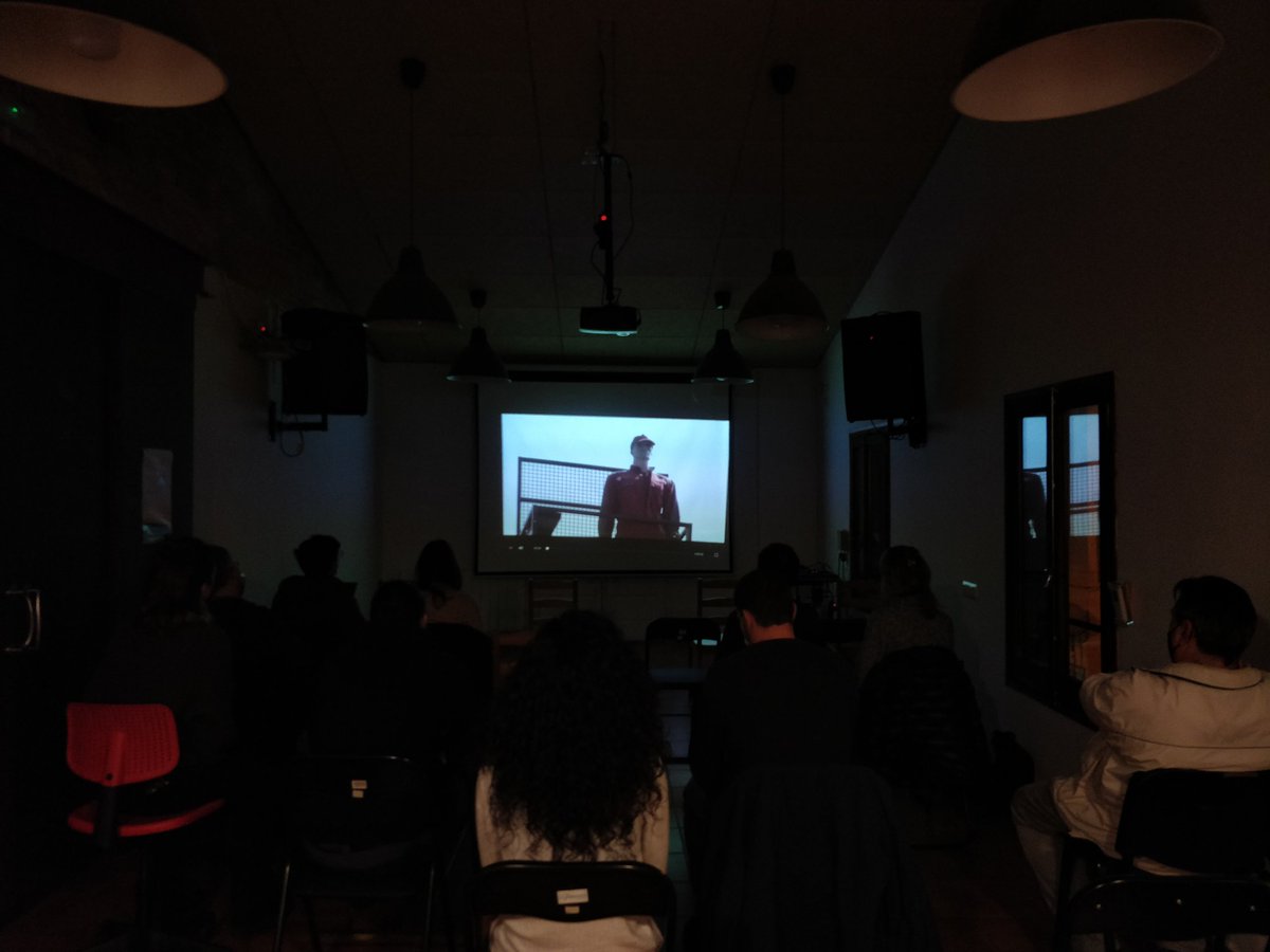 📽️ Ara mateix veient el documental "El cost de la fruita"!

Explica el resultat de dos anys de seguiment de les campanyes de la fruita a Lleida. Una història de temporers sense present i pagesia sense futur.

Si no heu pogut vindre, també el podreu trobar a <a href="/Filmin/">Filmin</a>!