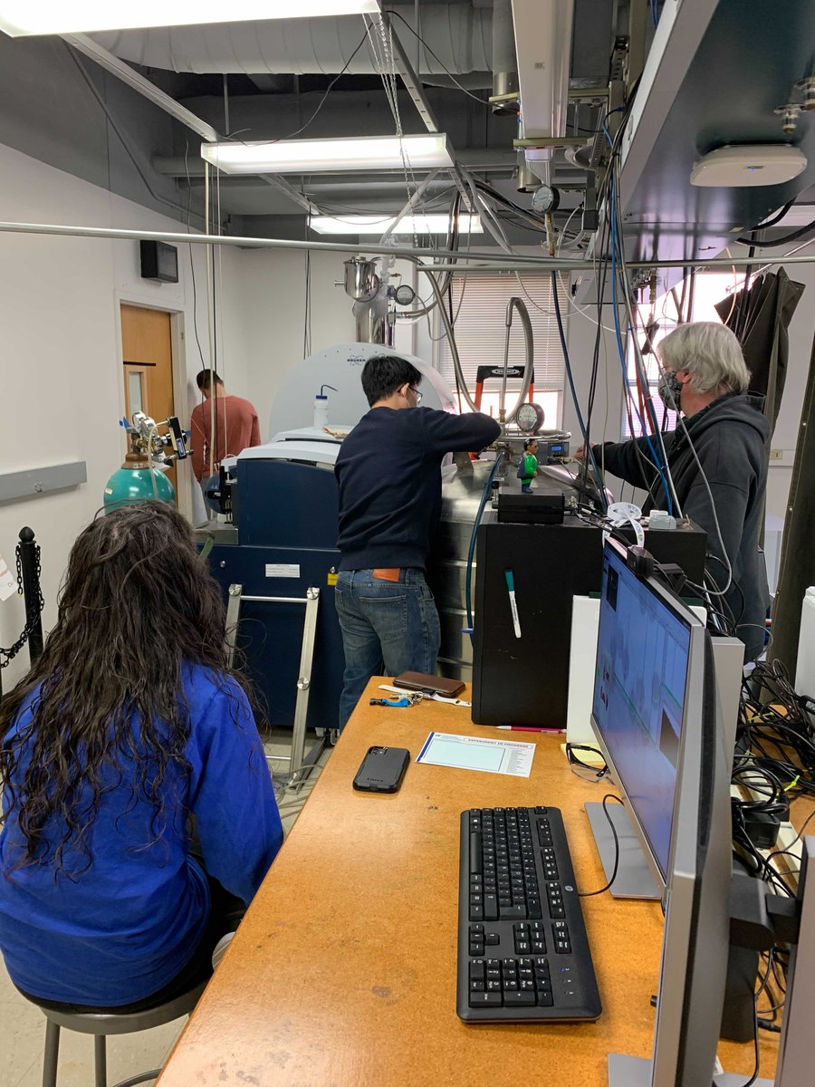 PrenticeLabUF's tweet photo. Fill it Friday! Bruker is here helping us fill up our FT-ICRs with Helium. One step closer to dueling ICRs! #fillitFriday #doubleornothing #MSImaging #TeamMassSpec @BrukerMassSpec https://t.co/6Y0H8rmqZs