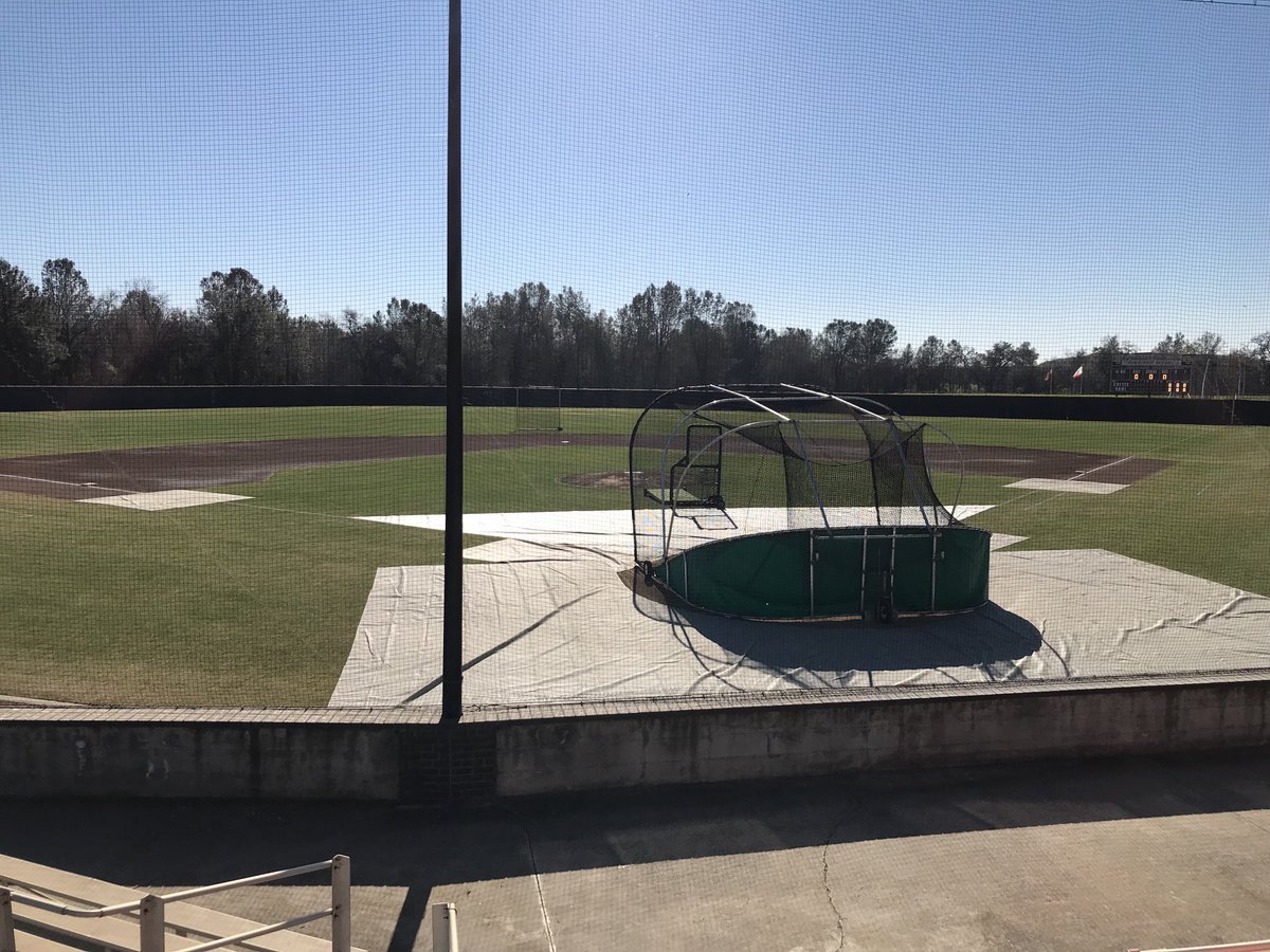 ButteBaseball's tweet photo. The calm before the storm. #gobuttego #sunshine #havefunplayhard #bigleaguefacilities https://t.co/tRmioMYmvi