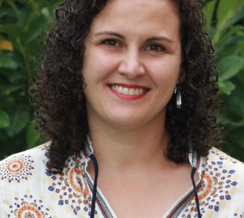 Desde la AEA agradecemos a @patriciacombarros y <a href="/marLeza/">mareliza</a> su compromiso con la #ciencia la #investigación y la difusión de sus conocimientos sobre #abejas. Gracias por vuestro trabajo y feliz día de la mujer y la niña en la ciencia, #mujerenlaciencia, 🐝🐝🐝