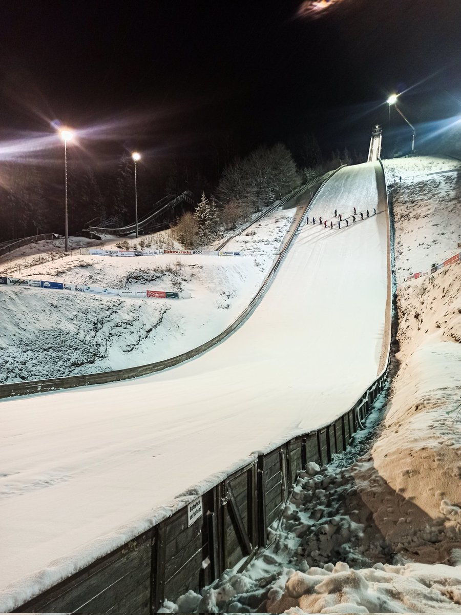 Aga_Pajak's tweet photo. W #Brotterode piękna zima 😍 #skijumpingfamily https://t.co/kndcLEJrzt