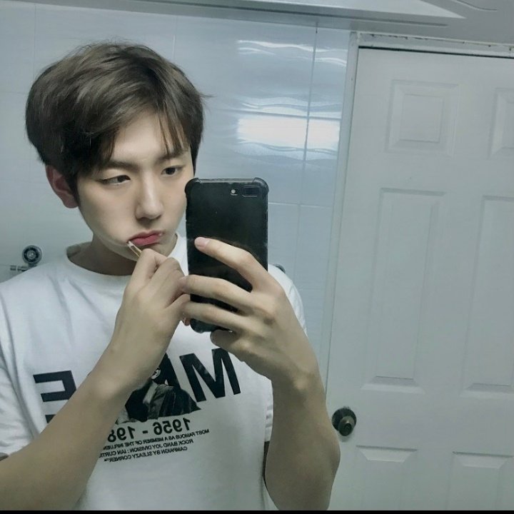 HrTmorVJEv6hRP7's tweet photo. 🎉12022022🎉
🧡HAPPY EUNSU DAY🧡
Happy birthday to handsome man
#Eunsu #EunsuDay #HappyEunsuDay
#MyTeen @myteen_official https://t.co/aa9cH0VhdH