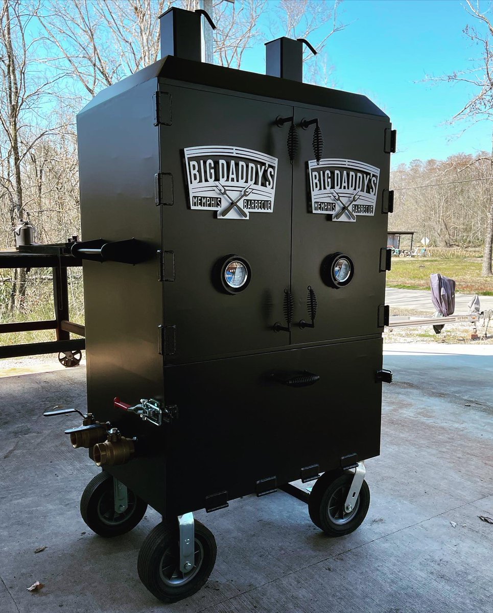 Boathousesmoke1's tweet photo. https://t.co/9T744FRweT