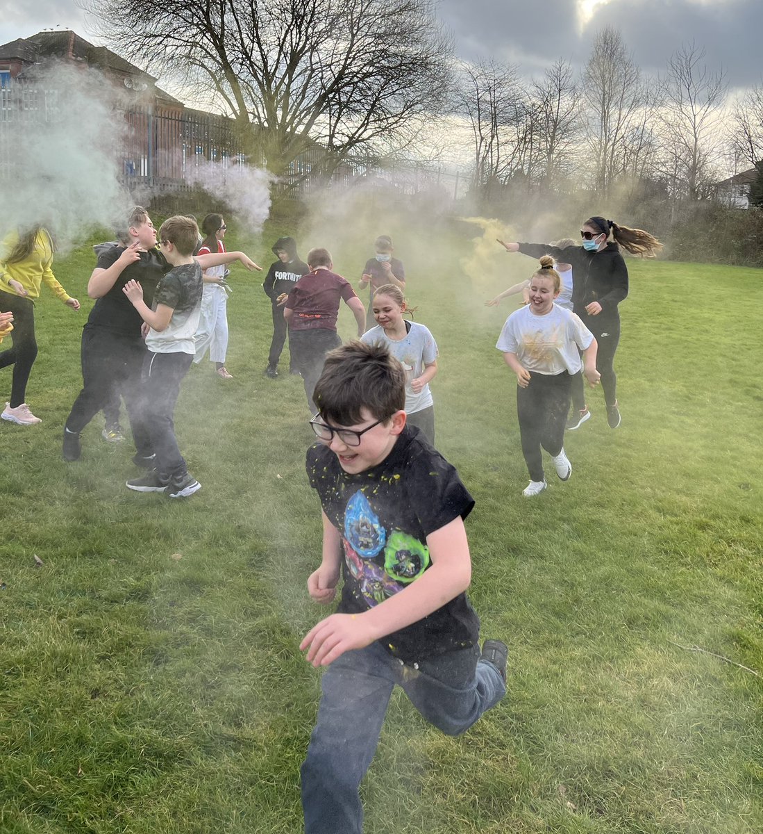 If only every week could end like this! Y6 LOVED their colour run to end children’s mental health week and our Holi paint fest to end our work on Hinduism. #lovinglife #havingfun #beingchildren
