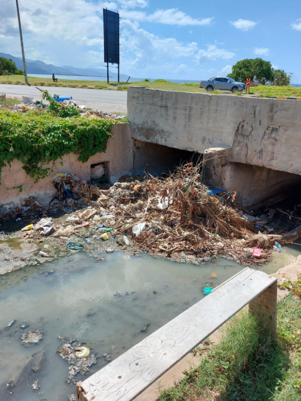 MGIMona's tweet photo. Part 1:
Cleanup of the Kingston Harbour Initiative 

As part of this collaborative agreement with The Ocean Cleanup, MGI is providing environmental profiling, data and field monitoring support through hydro-meteorological, terrain and environmental data collection..... https://t.co/E6H8sb3c6P