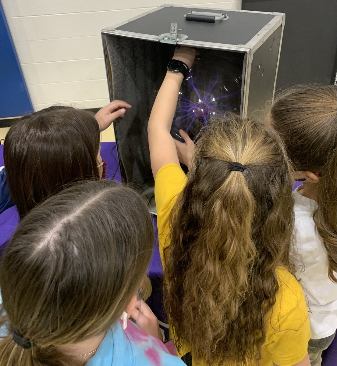 An incredible two days learning as scientists at the STEAM museum! Thanks to <a href="/NobSchools/">Noblesville Schools</a> @RyanRichEd1, <a href="/aswickhe/">Andrew Swickheimer</a>, <a href="/freestoneteach/">Erin Freestone</a>, and <a href="/HDHawks/">Hazel Dell Hawks</a> PTO for helping make this such a successful event!
