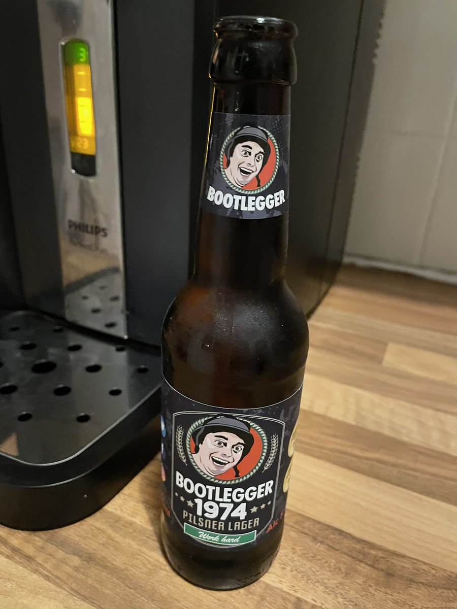 CamMccall_'s tweet photo. Pilsner baby… Cheers Captain @bootlegger1974 https://t.co/LT3gXFjGKh