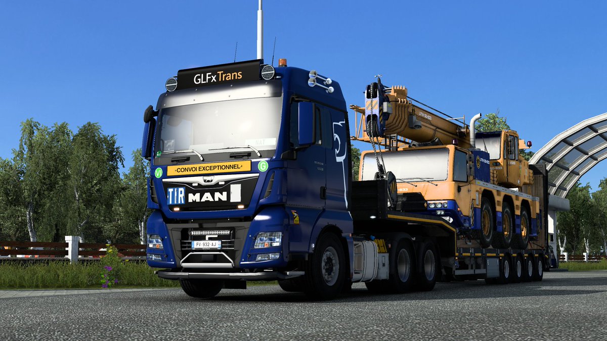 Heavy haulage 🦺

A 37 tonnes Crane, a Man TGX with 640ch, and the Russian countryside, a fun combination that requires lot of concentration 👀

🇧🇾 Mogilev -> Vilnius 🇱🇹 [310km]

#EuroTruckSimulator2 #ETS2 #Russia #Mantrucks #G29 #PC #heavyequipment
