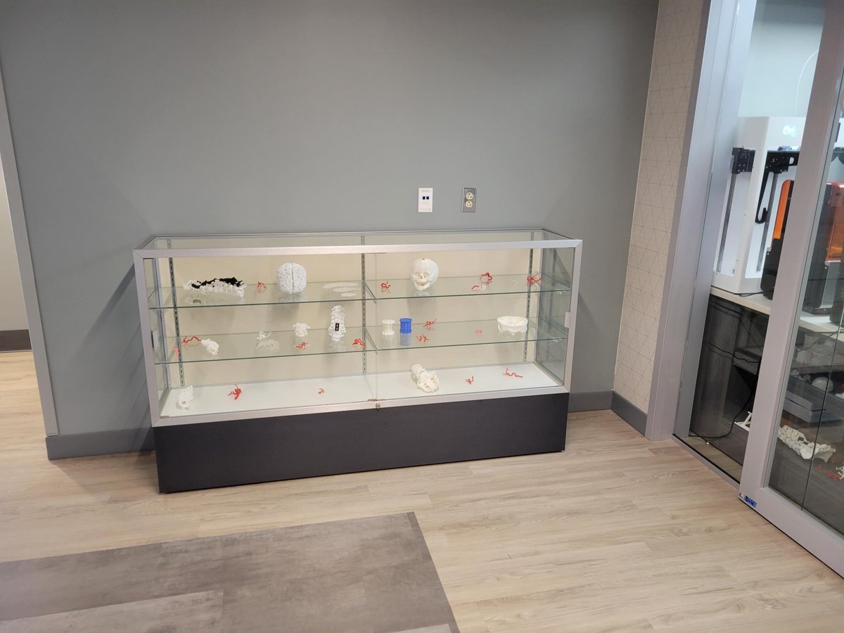 koraksarkar_M3D's tweet photo. New display case for our patient specific #3dp anatomical models here ⁦⁦@OchsnerNeuro⁩.  Another example of how ⁦@OchsnerHealth⁩ is applying innovative tools to put #patientsfirst. ⁦⁦@NULall⁩ @LouisTDang⁩ ⁦@ZGJR⁩ ⁦@LKGGlass⁩ ⁦@GNOinc⁩ https://t.co/5C9xMnjqaC