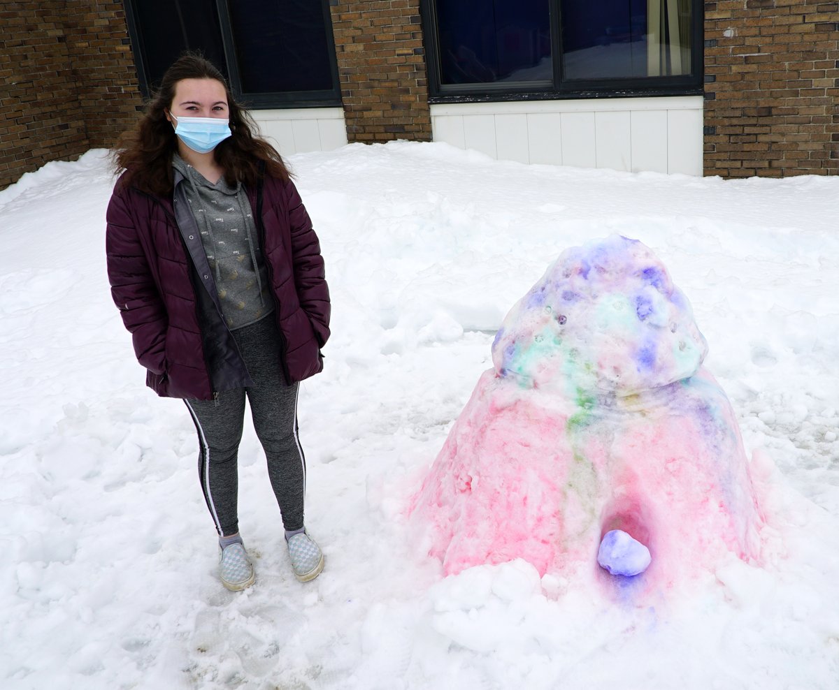 JeffLewBOCES's tweet photo. The Hungry Little Caterpillar, a gumball machine, and a Lego. Just some of the creative ideas students in the Early Childhood Education program came up with as part of a snow sculpture project at #BohlenTech. #BOCESConnects #pursuingexcellence #careerteched #boces https://t.co/UmlFkbsGzW