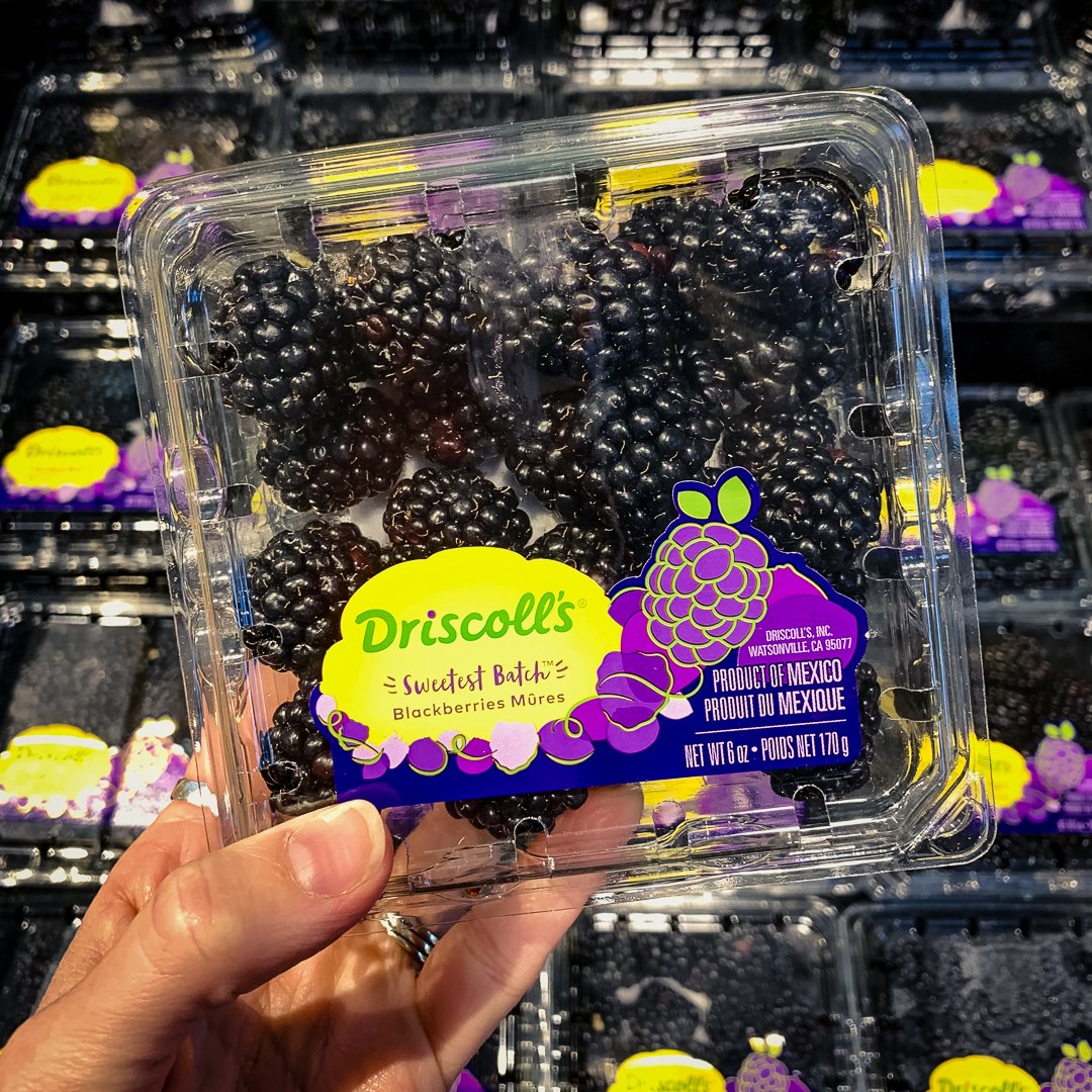 Spotted! 💜🍃✨👀 Our #SweetestBatch™️ #Blackberries are the perfect blend of sweet &amp; juicy. These #berries have a limited growing season &amp; a limited yield—so just like the sweetest moments in life, they don't last forever. 😉  More info &amp; retailers: bddy.me/3gEDWbV