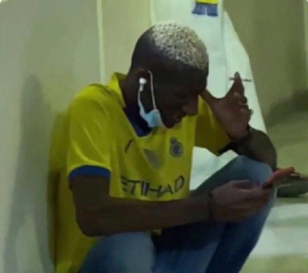 #الاتحاد_النصر
تاليسكا بعد الطرد 😂💔🔥