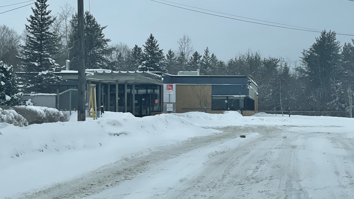 BREAKING - Live view of the adult-organized Ontario-wide student walkout.