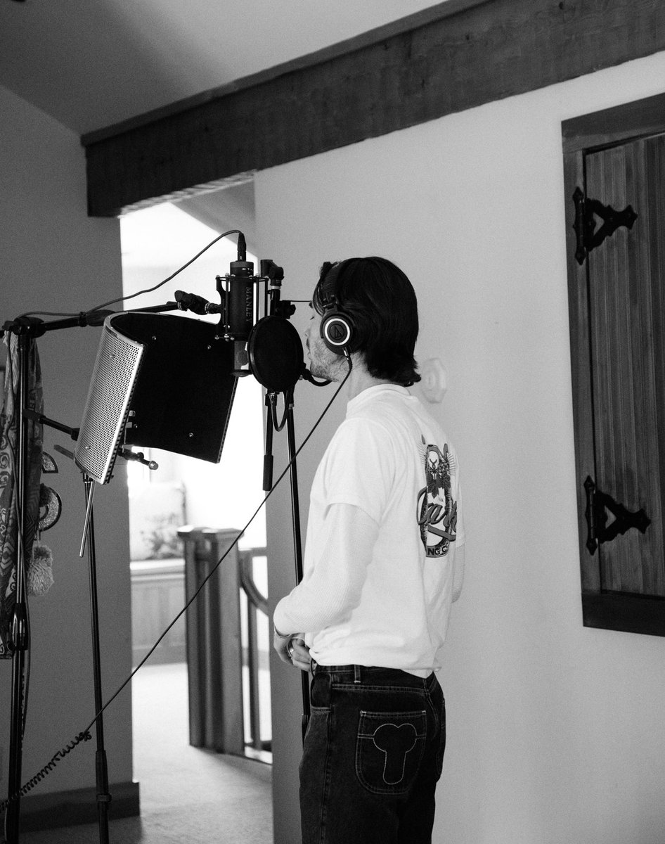 greysonchance's tweet photo. been out in the woods this week in tennessee working on my new record. it’s been liberating to be in full creative control and to be making the album i’ve been dreaming of for so long. this is the type of rock &amp; roll shit i live and die for. thank u for being patient with me 🤍 https://t.co/sSar6YznKG