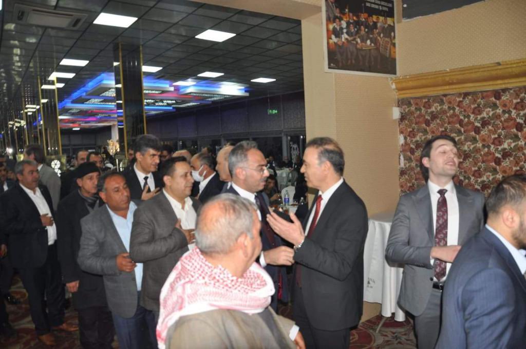 Uçkan ve Arslan Ailesinin genç çiftinin Düğün törenlerine katıldık.Gençlerimize bir ömür mutluluklar dilerim.