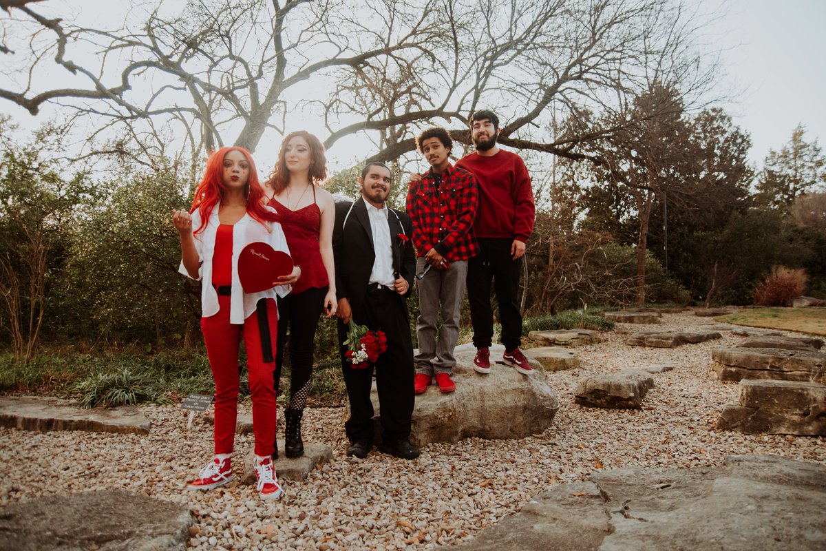 🌹🌹 today is the day 🌹🌹

we will be on at 9pm @ the BlackBox in Alrington 🚀

we encourage prom/valentine’s attire 💕

💚 if you haven’t bought your tickets you can buy one at the door 💚

see you there 😘

event link:
fb.me/e/1koUHXHNa

————————————
📸: <a href="/jadealexphoto/">jade alex 💋</a>