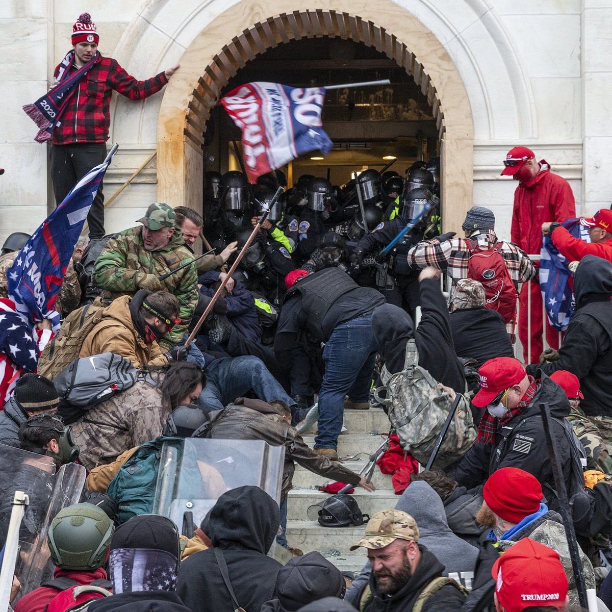 OHFIGJAM's tweet photo. @MollyJongFast Seems? #FoxNews has posted constantly on Twitter last several days.. it's almost like they support protesters &amp; hoping for violence to the North now as well? https://t.co/UYqyCPAbHD