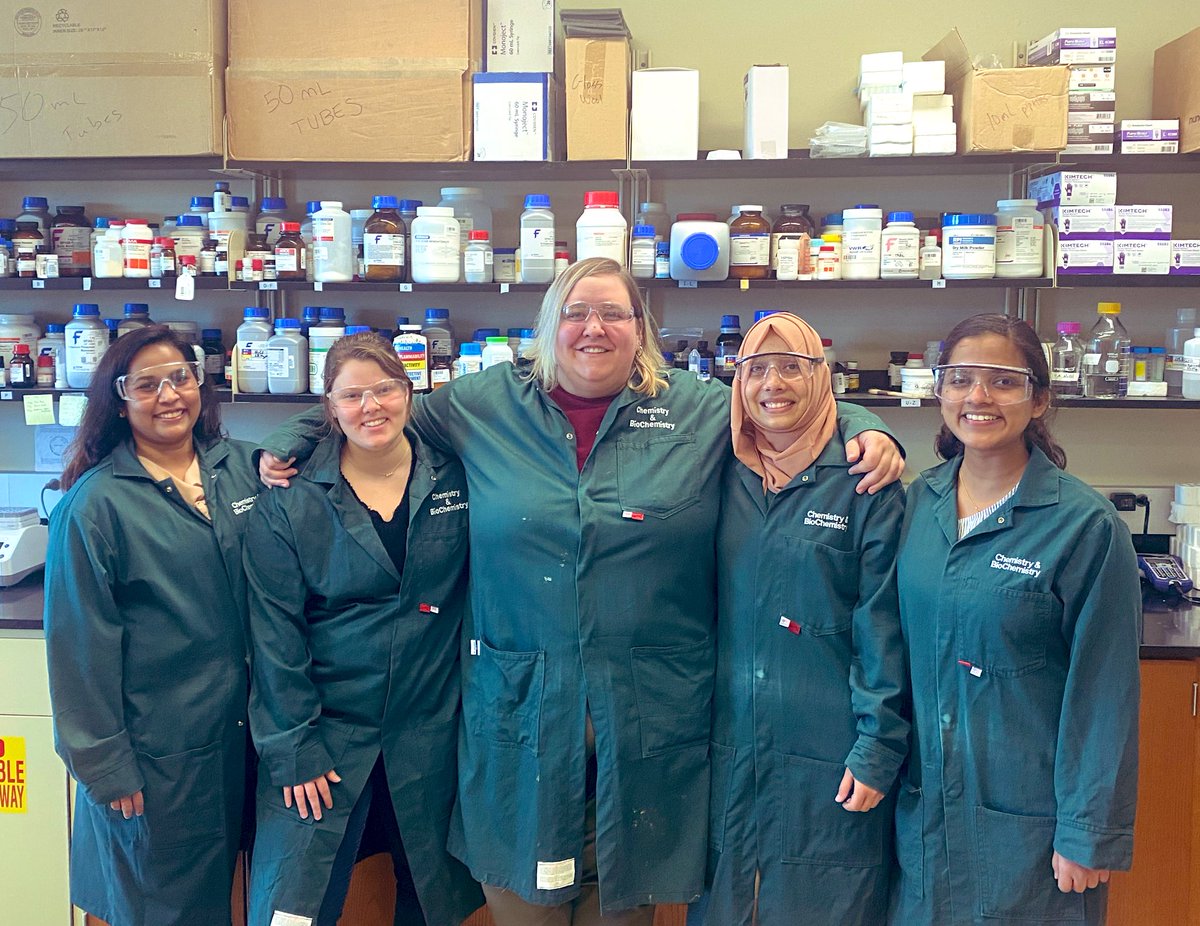 Grateful for the strong leaders in the #Traklab who also just happen to be outstanding female graduate student scientists! #WomenInScience #gradlife #gradschool <a href="/BaylorWise/">BaylorWISE</a> <a href="/BaylorCBC/">Baylor Chemistry</a>