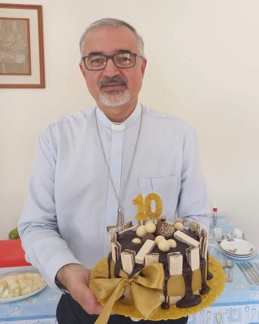 domjoaojustino's tweet photo. Louvo a Deus pelos 10 anos de ministério episcopal! https://t.co/srRyOpdqU9