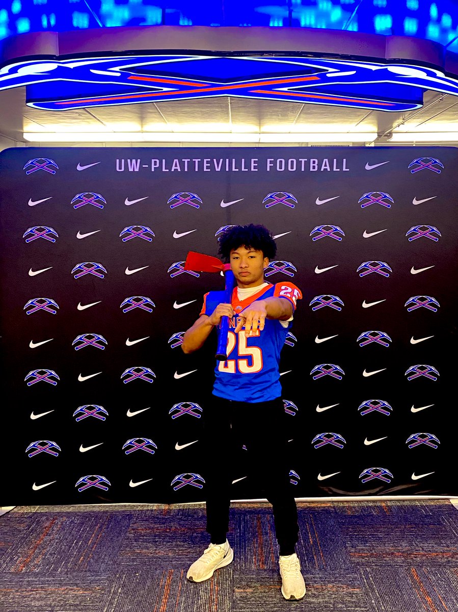 After a great visit <a href="/UWPlattFootball/">UW-Platteville Football</a> I’m blessed to say I have been offered a roster spot!🔵🟠 <a href="/Ryan_Munz/">Ryan Munz</a> <a href="/CoachBauder5/">Dan Bauder</a>