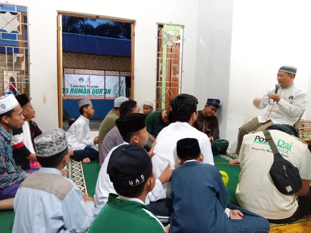 DarulBatubara's tweet photo. Kegiatan subuh,mendengarkan tausiah dari ustadz subur,di Rumah Qur'an Batubara https://t.co/LE3kXFP5g2